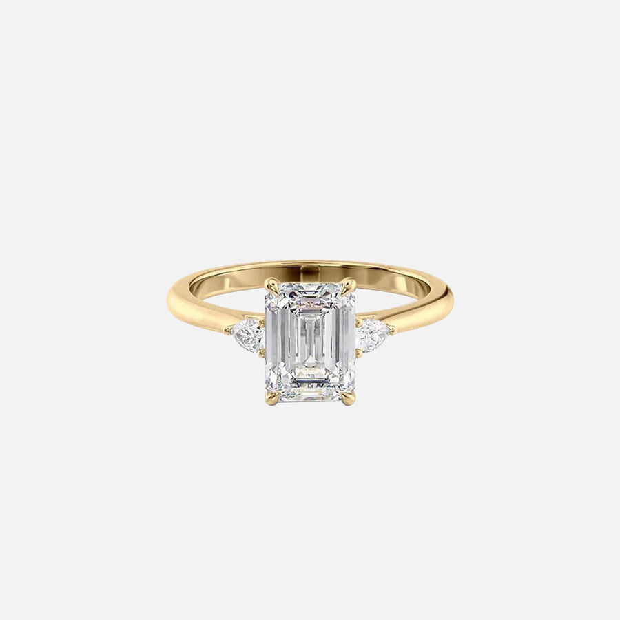 The Pears Liv Emerald Moissanite Ring 14k Yellow Gold 001