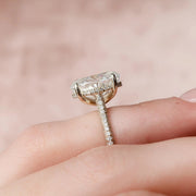  The Rachel Oval Moissanite Ring 18k Yellow Gold 004