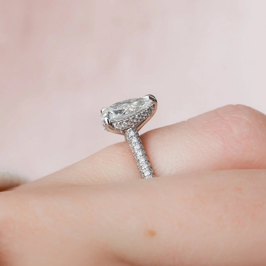  The Rachel Pear Lab Diamond Ring 18k White Gold 004