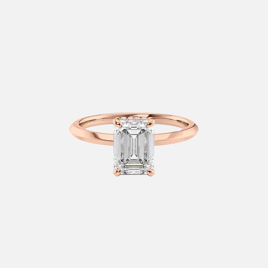  The Razor Kamellie Emerald Moissanite Ring 18k Rose Gold 001