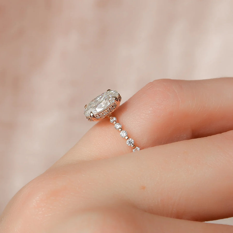  The Round Khloe Oval Lab Diamond Ring 18k Rose Gold 003