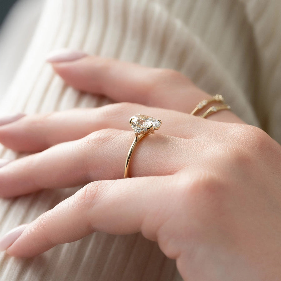  The Scarlett Oval Lab Diamond Ring 18k Yellow Gold 4