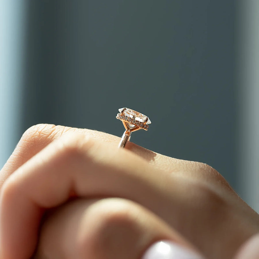  The Solitaire Alex Oval Lab Diamond Ring 18k Rose Gold 003