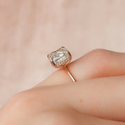  The Solitaire Crown Kamellie Cushion Lab Diamond Ring 18k Rose Gold 003