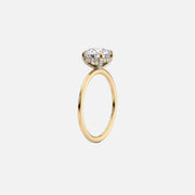  The Solitaire Crown Kamellie Emerald Moissanite Ring 18k Yellow Gold 002