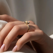  The Solitaire Kamellie Princess Lab Diamond Ring 18k Yellow Gold 003
