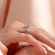  The Solitaire Lexie Emerald Moissanite Ring 18k White Gold 004