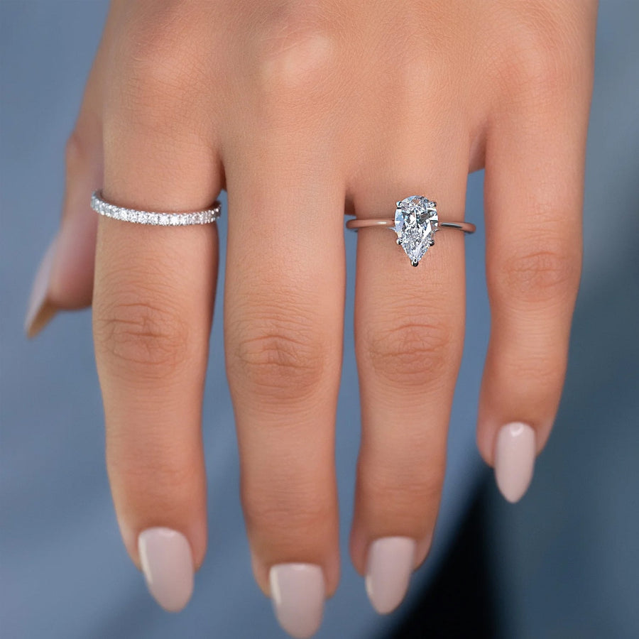  The Solitaire Lexie Pear Moissanite Ring 18k White Gold 003
