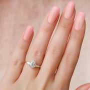  The Solitaire Liv Pear Moissanite Ring 18k Yellow Gold 003