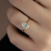  The Solitaire Low Profile Kamellie Pear Moissanite Ring 18k Yellow Gold 004