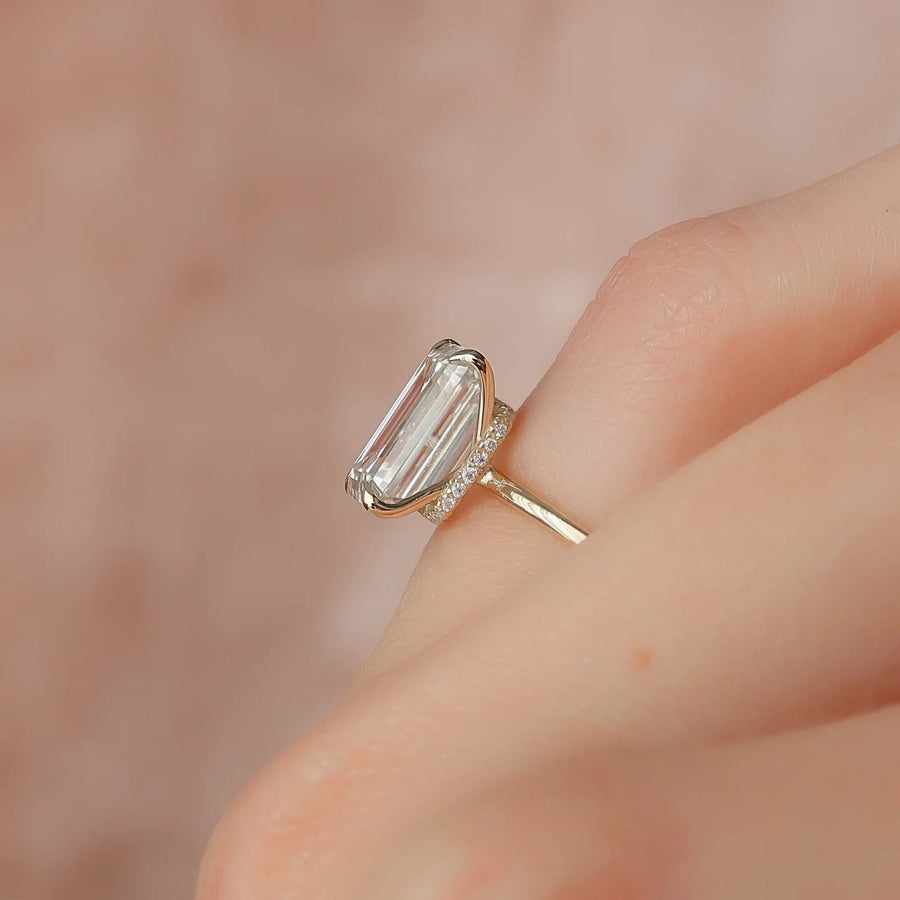  The Solitaire Nelly Emerald Moissanite Ring 18k Yellow Gold 004 Final