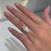 The Solitaire Glamour Oval Moissanite Ring