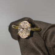 The Solitaire Petal Kamellie Oval Lab Diamond Ring